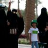 සවුදි කතුන් රියදුරන් වේ. (Saudi Arabia driving ban on women to be lifted)