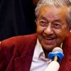 ලොව වයෝවුද්රම නායකයා. Malaysia’s Mahathir Mohamad to become world’s oldest elected leader